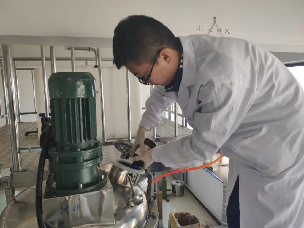 液体洗涤剂生产设备 (1)