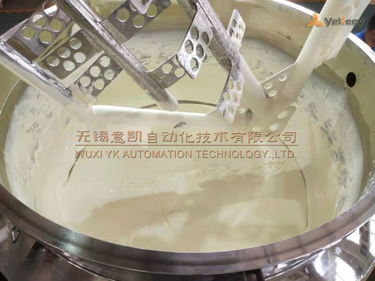 蛋黄酱乳化完成2